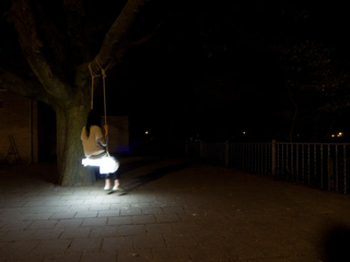 Illustration for article titled Swing Lamp Lets Kids Play in the Dead of Night